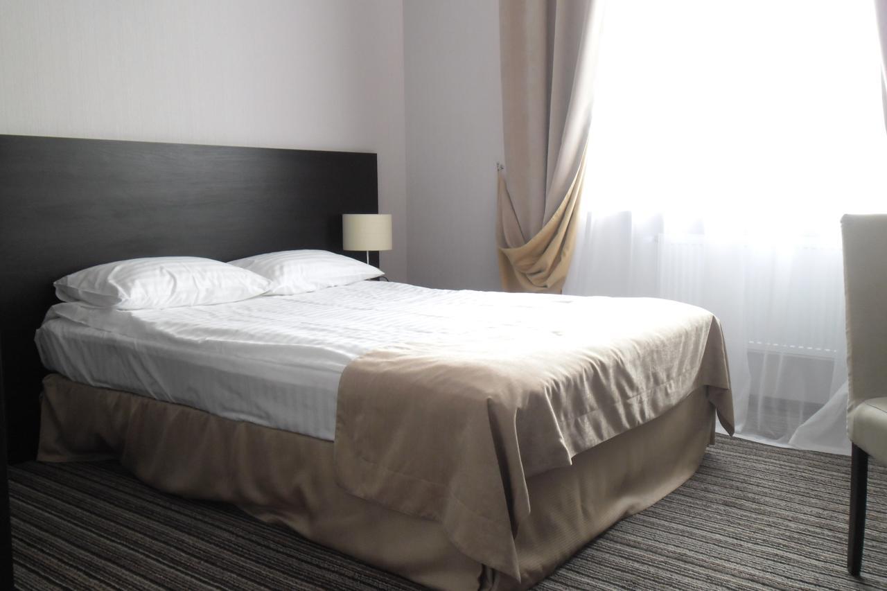 Hotel Optima Soumy Extérieur photo