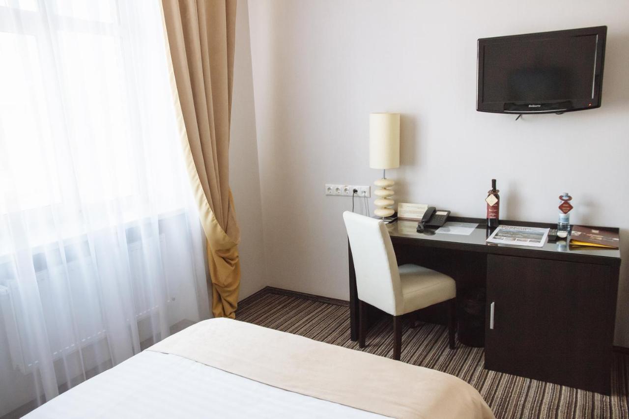 Hotel Optima Soumy Extérieur photo